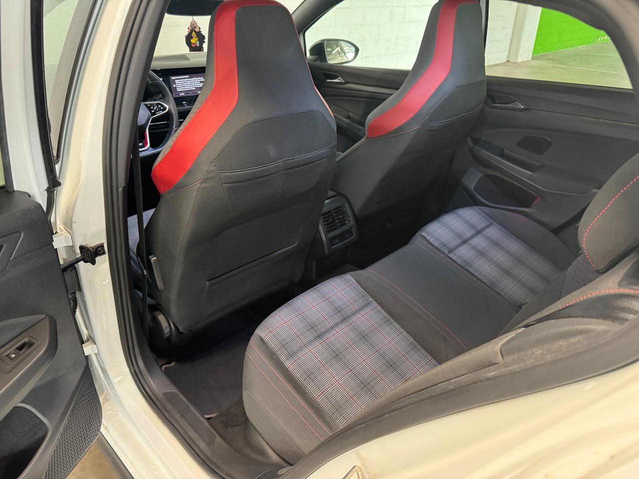 Volkswagen Golf GTI 2.0 TSI DSG