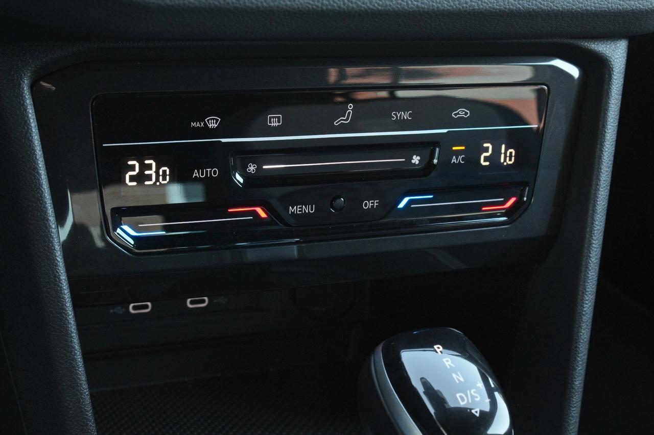 Volkswagen Tiguan 2.0 TDI 150 CV SCR DSG R-Line