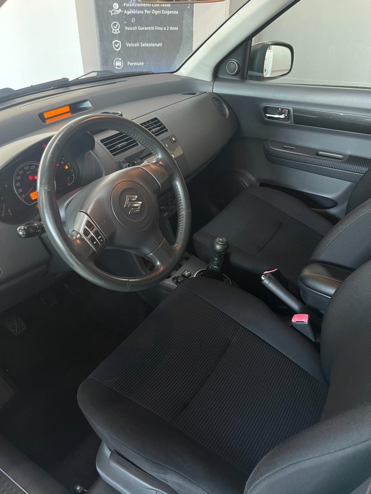 Suzuki Swift 1.3 4x4 5p. GL