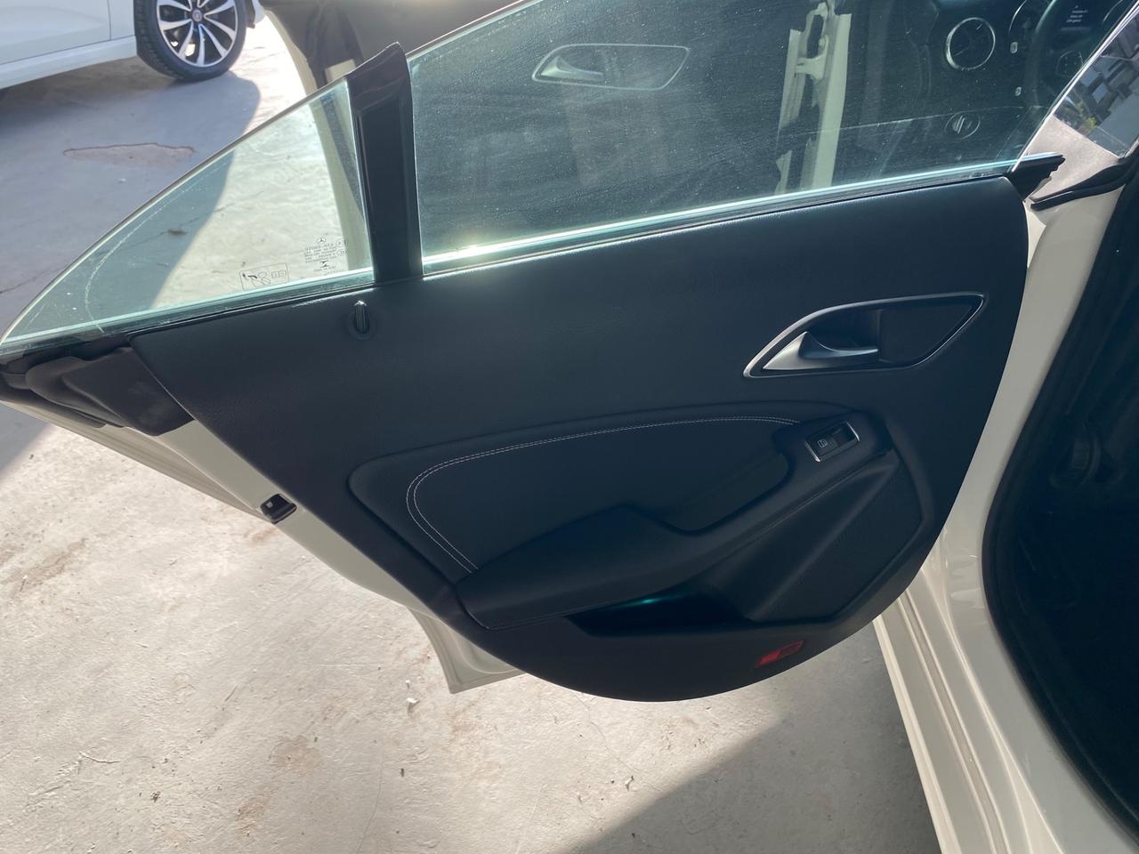 Mercedes-benz CLA 180 d Business