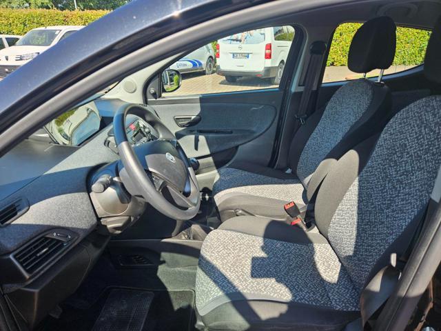LANCIA Ypsilon 1.0 FireFly 5 porte S&S Hybrid Ecochic Silver
