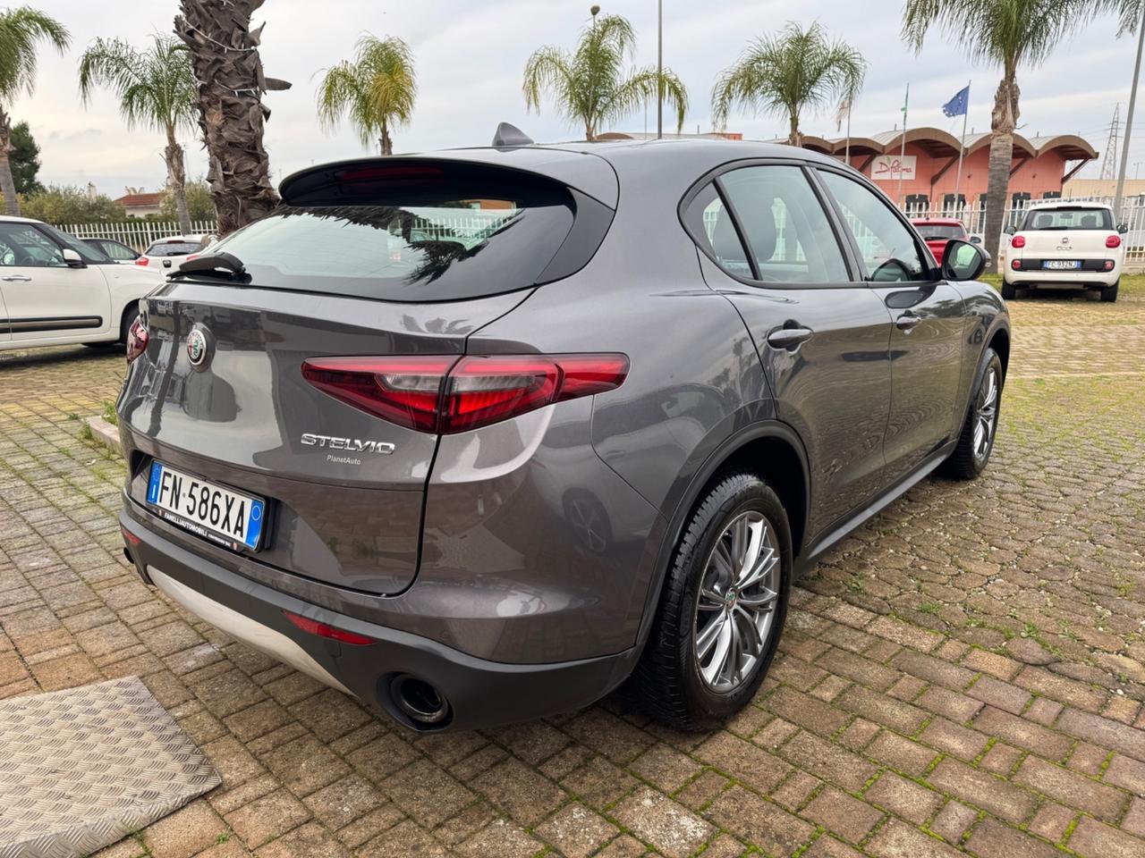 Alfa Romeo Stelvio 2.0 Turbo 200 CV AT8 Q4 Executive