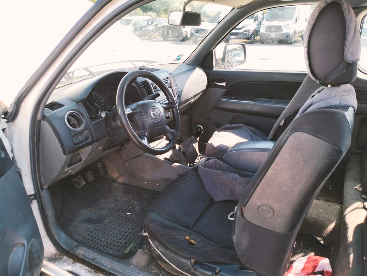 Mazda BT-50 2.5 TD 143 CV - LEGGERE