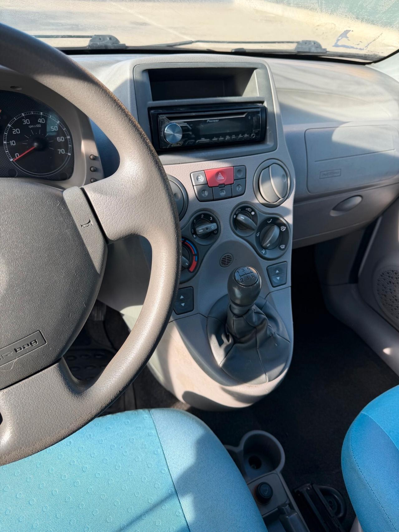 Fiat Panda 1.2 - NEOPATENTATI - 12 MESI DI GARANZIA -