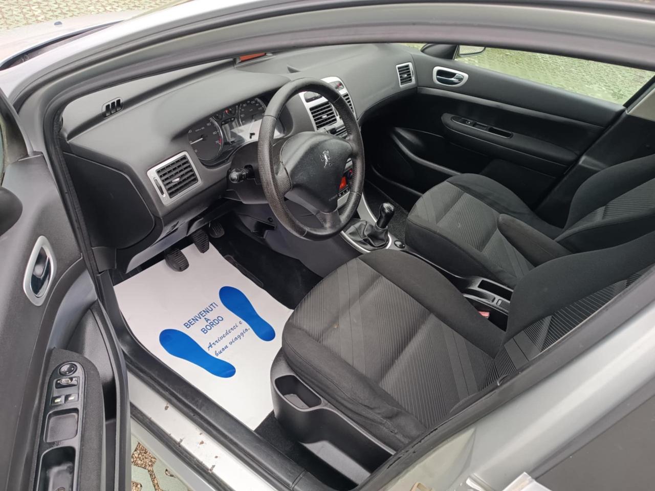 Peugeot 307 1.6 16V Station XS ideale per neopatentati