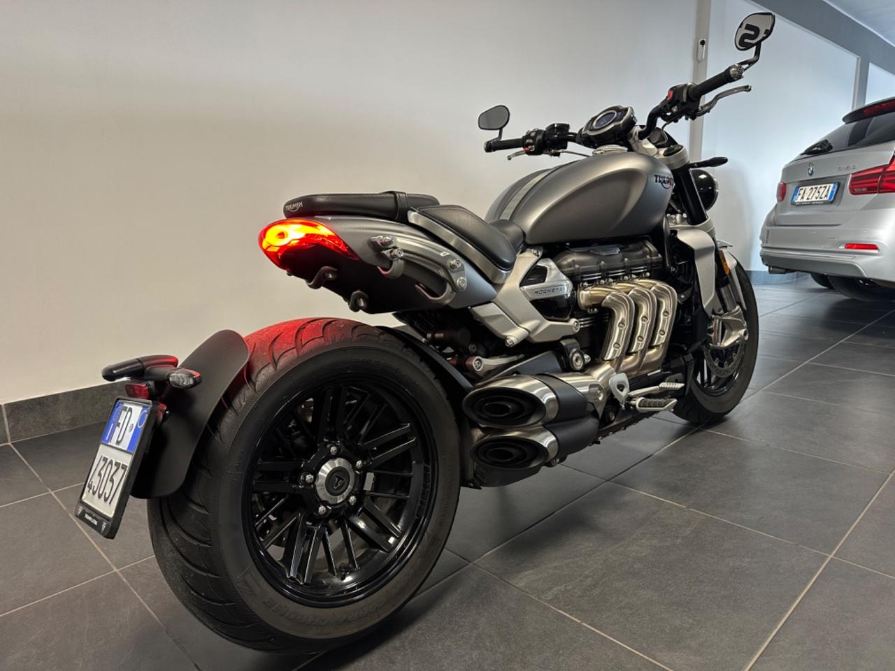 TRIUMPH ROCKET 3 R OPACA 2500CC UNIPRO 166CV ITALIANA