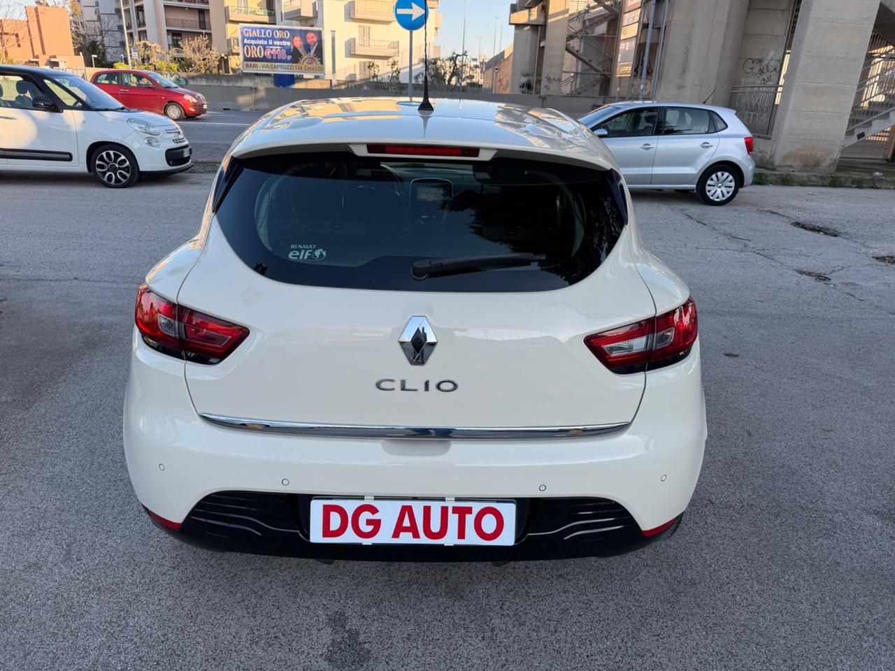 Renault Clio 1.2 benzina 75 cv 2015 navi retroc