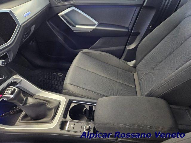 AUDI Q3 35 TDI Business Advanced
