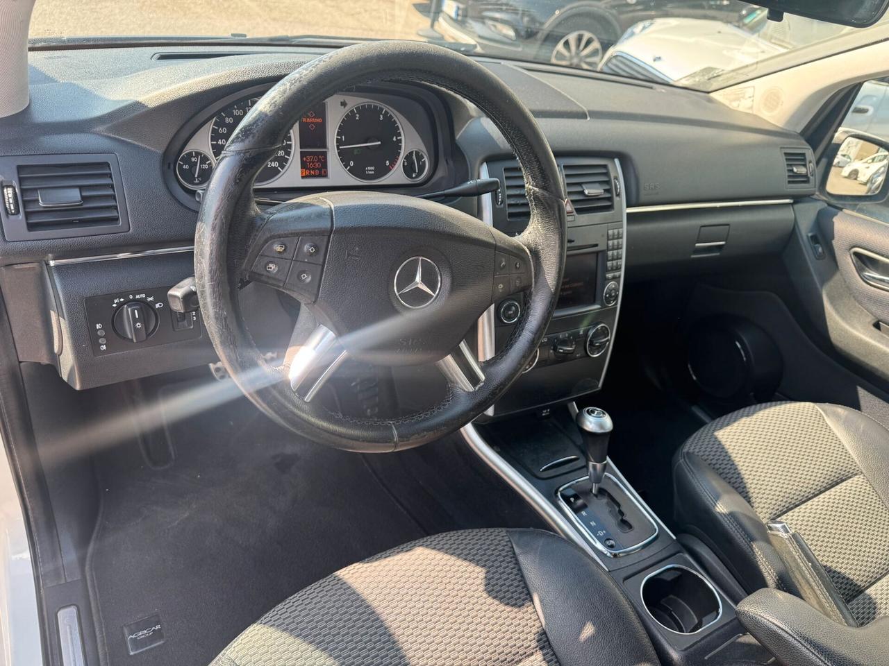 Mercedes-Benz B 200 T245 cdi Premium*AUTOMATIC*PELLE*NAVI*