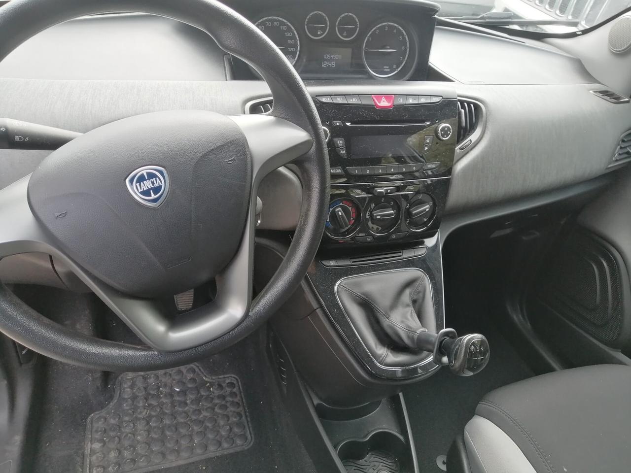 Lancia Ypsilon 1.2 69 CV 5 P GPL Ecochic