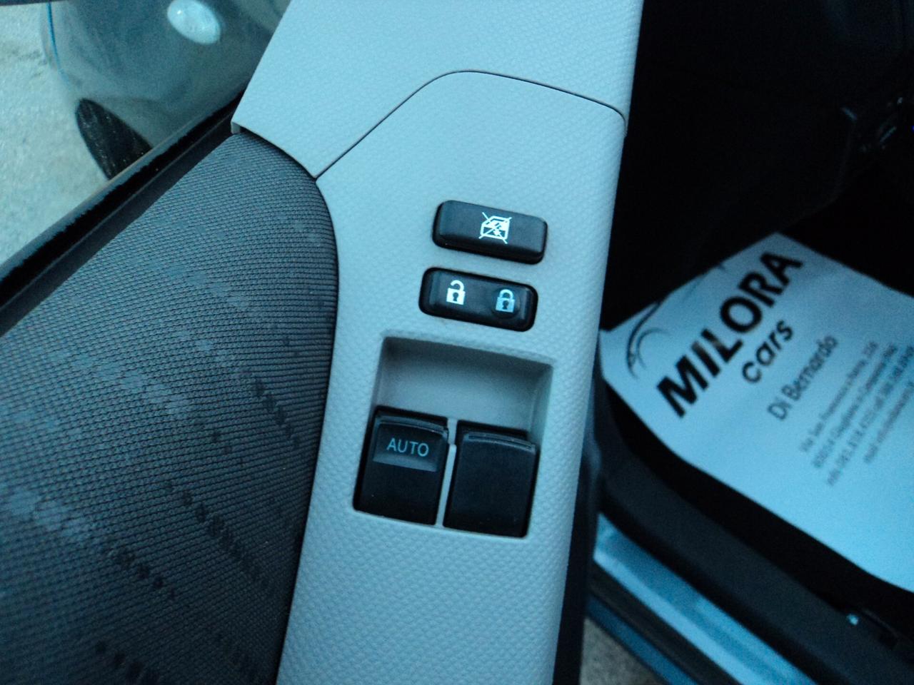 Toyota Yaris 1.3 5 porte Sol GPL