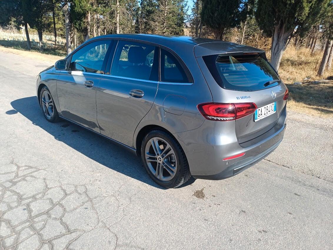 Mercedes-benz B 180 d Automatic Sport full
