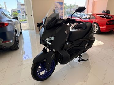 Yamaha X-Max 300