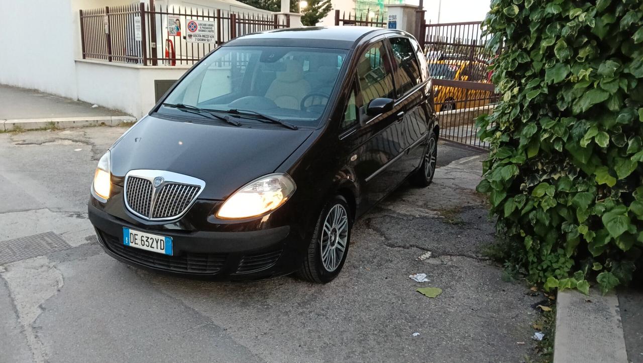 LANCIA MUSA 1.3 MTJ-AUTO