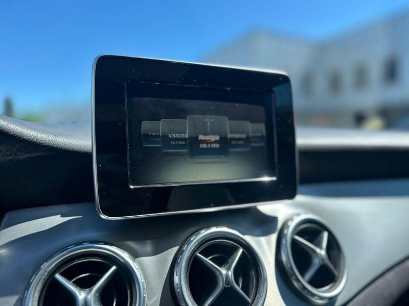 Mercedes-Benz GLA GLA 200 d Premium