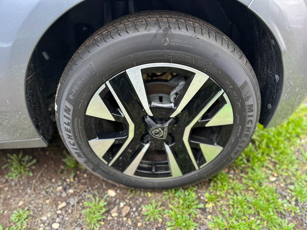 PEUGEOT 208 II 2023 - 208 1.2 hybrid Allure 110cv e-dcs 6