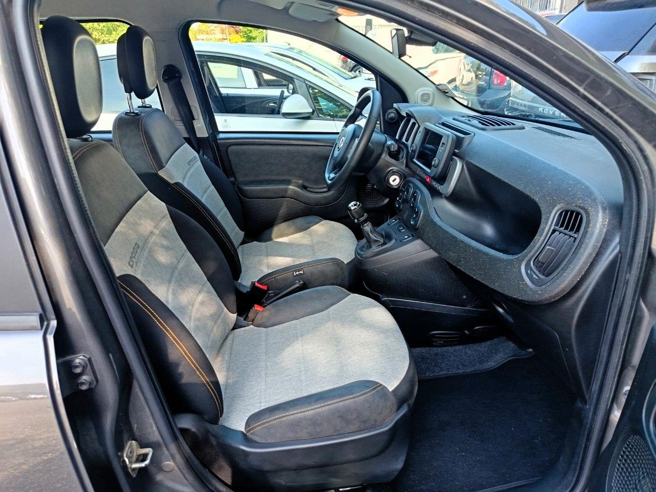 FIAT PANDA CROSS 1.0 HYBRID