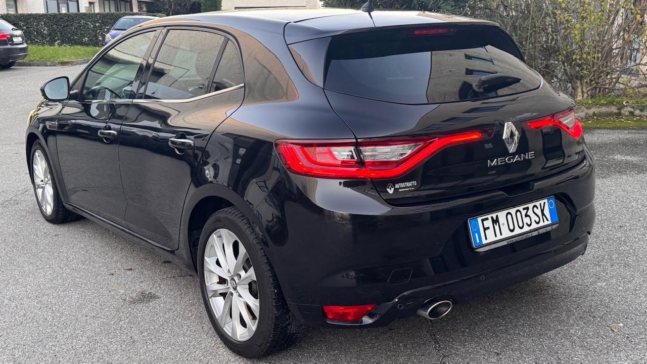 Renault Megane Mégane dCi 8V 110 CV EDC Energy Bose