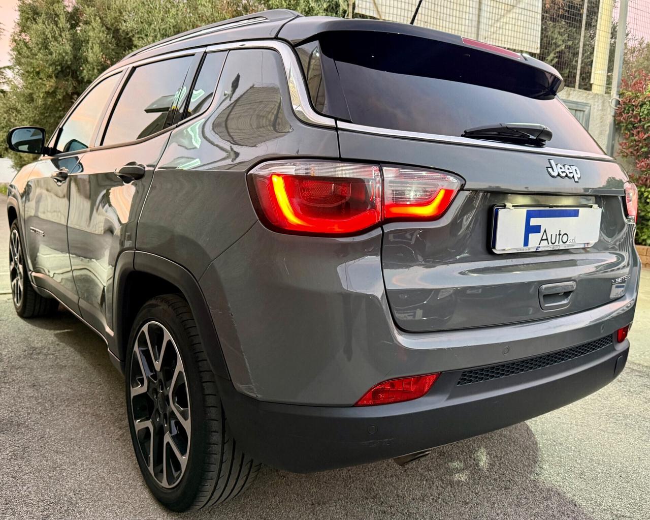 Jeep Compass 1.6 Multijet 2WD Limited FULL OPTIONAL,Cerchi 19”,LED+Xeno,bicolore,pelle,ecc.