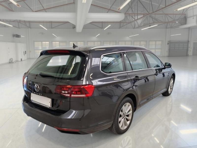 VOLKSWAGEN PASSAT VARIANT 2.0 TDI SCR EVO 110KW BUSINESS DSG STATION WAGON