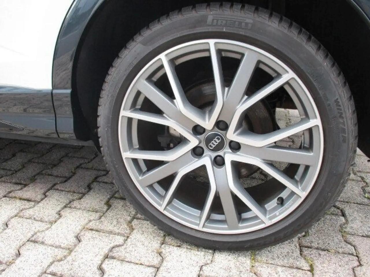 Audi Q3 SPB 45 TFSI quattro S tronic S line edition