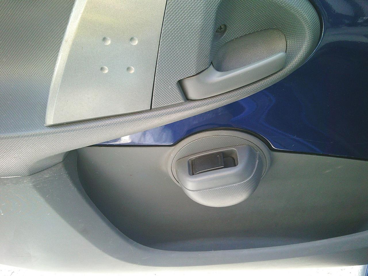 Toyota Aygo 1.0 12V VVT-i 5 porte Sol M-MT