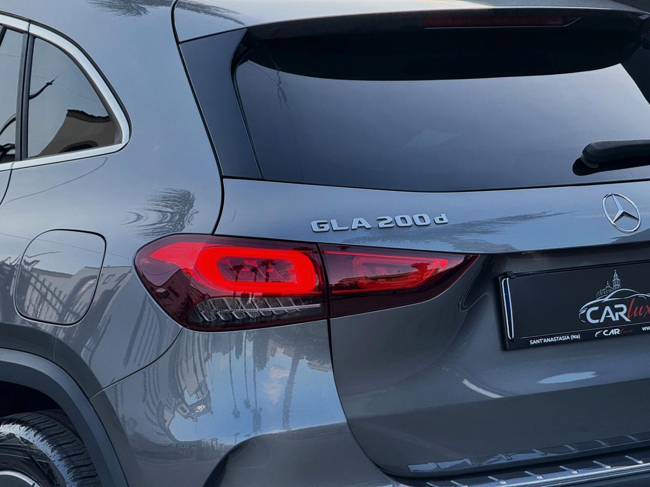 Mercedes-Benz GLA 200 d Premium Plus AMG TETTO