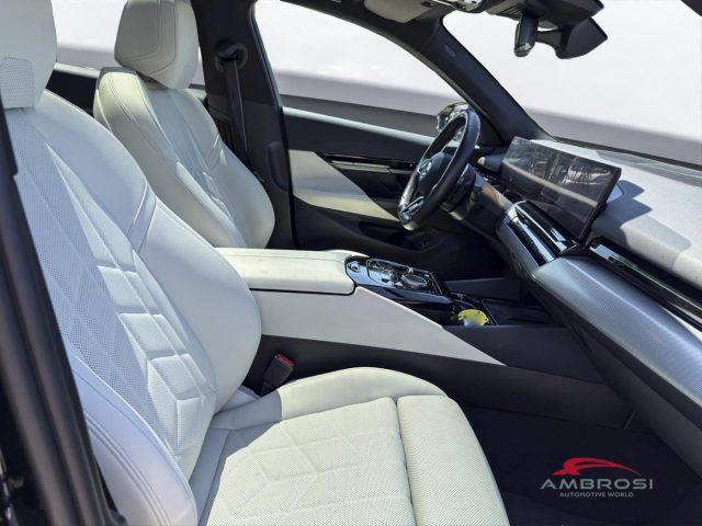 BMW 520 Serie 5 d 48V xdrive MSport Pro auto touring