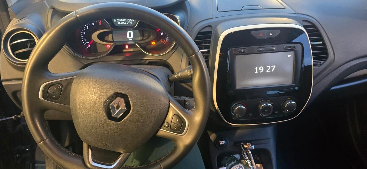 Renault Captur dCi 8V 110 CV Start&Stop Energy Initiale Paris