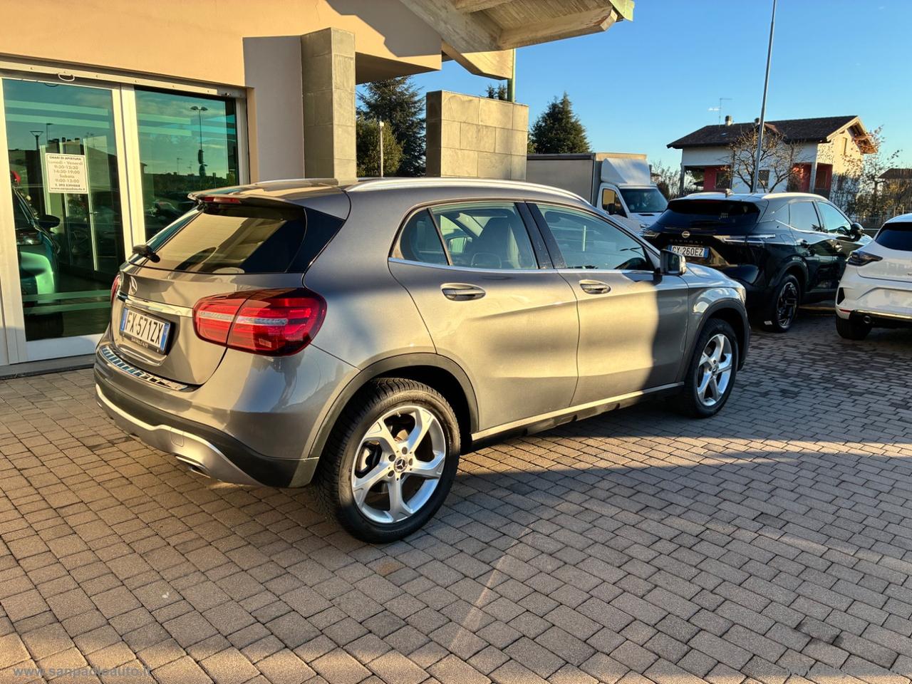 MERCEDES-BENZ GLA 220 Automatic 4Matic Sport