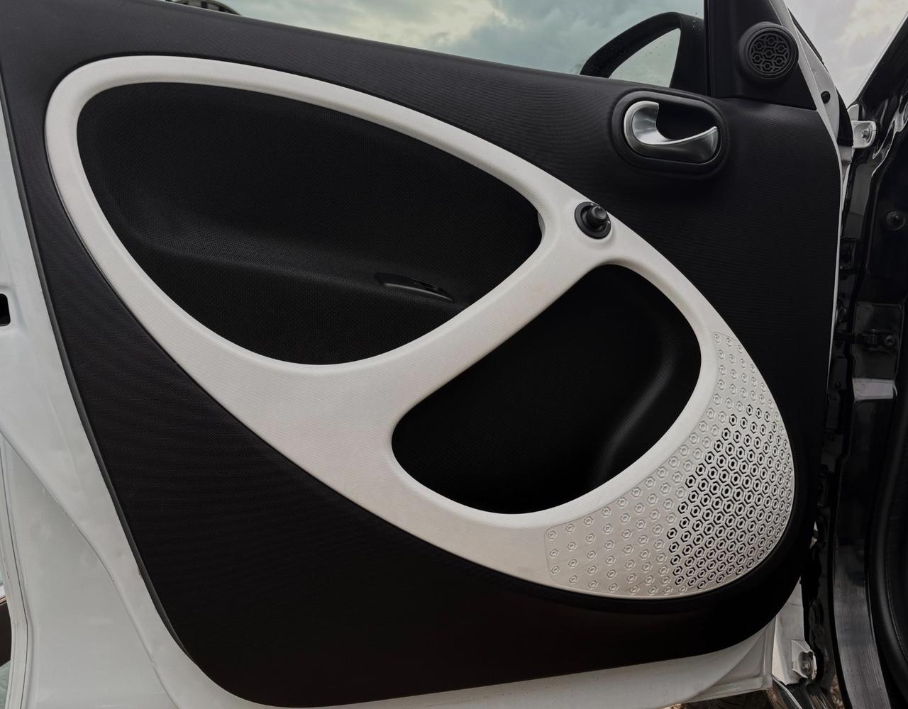 Smart ForFour 70 1.0 twinamic Safetown White