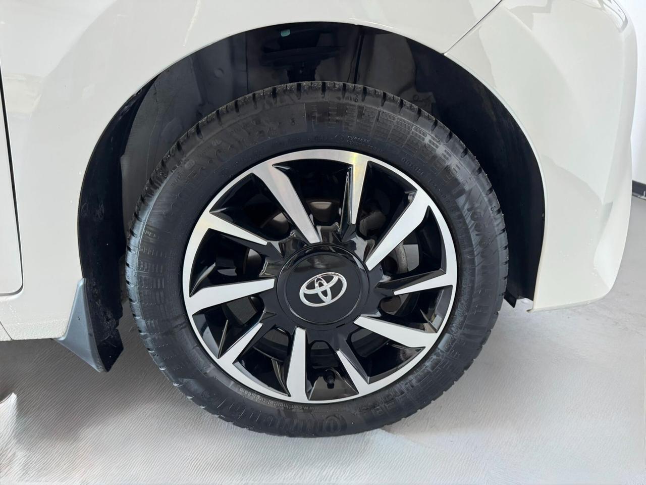 Toyota Aygo Connect 1.0 72 CV 5 porte