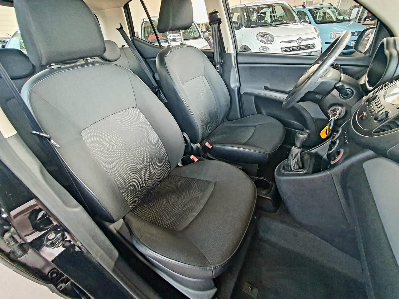Hyundai i10 HYUNDAI 1.1 FIORUCCI SOFT TOP