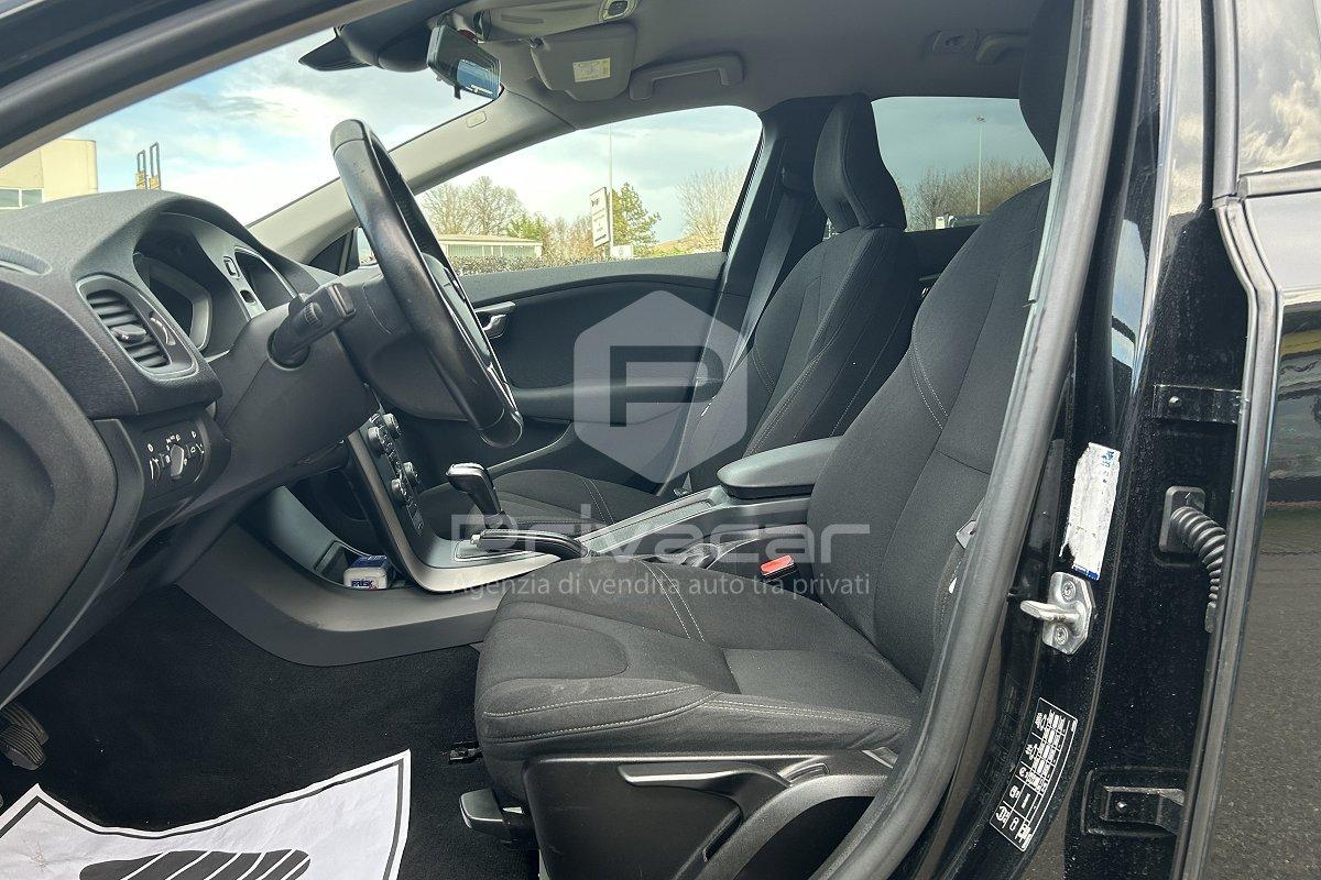 VOLVO V40 D2 Kinetic