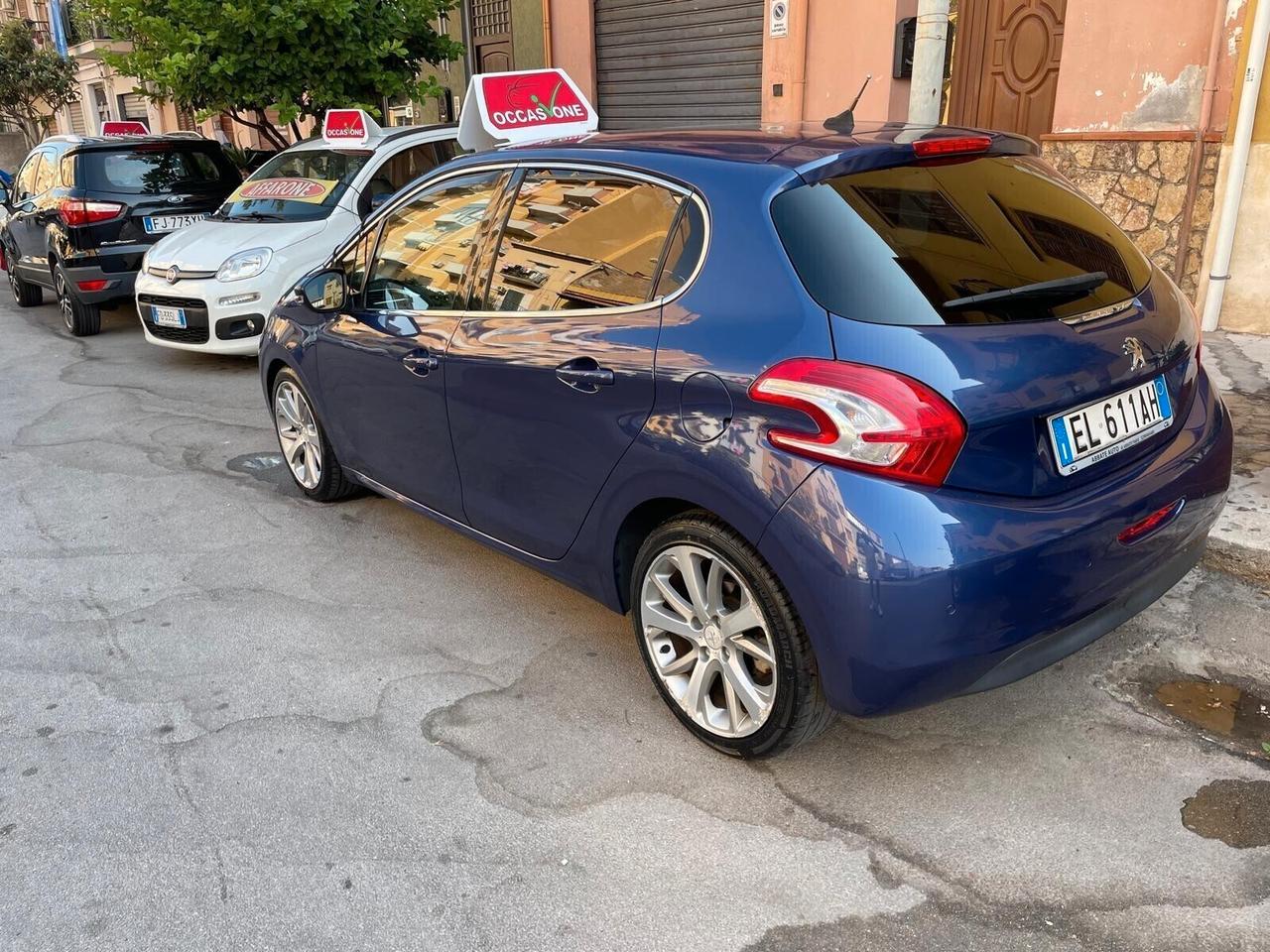 Peugeot 208 1.6 e-HDi 115 CV Stop&Start 5 porte Allure