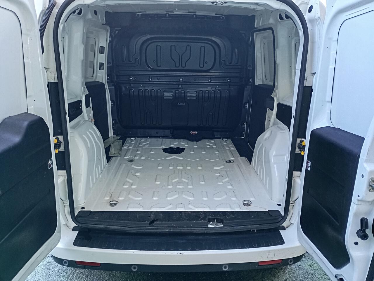 Fiat Doblo Cargo 1.6 Multijet 105CV Lounge 3 Posti