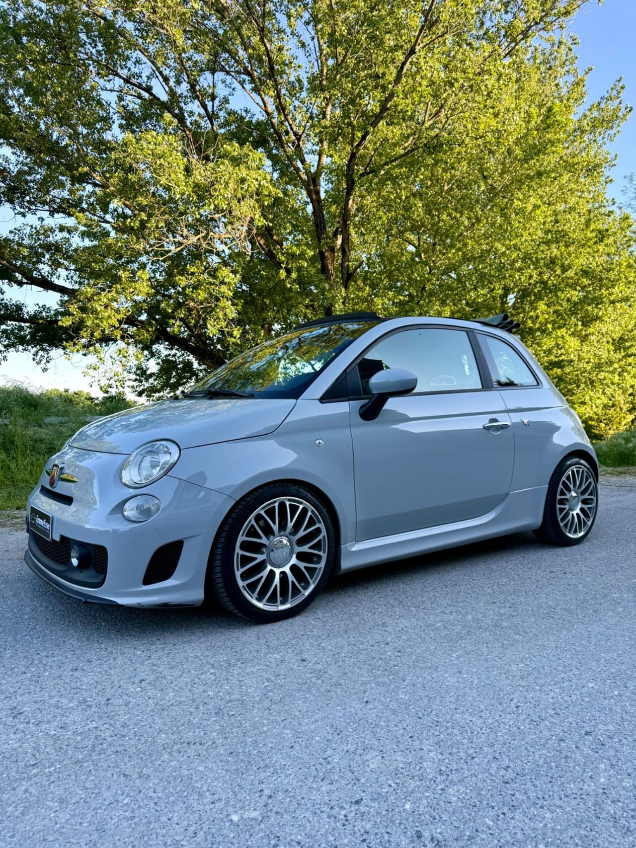 Abarth 500 C 1.4 Turbo T-Jet Custom