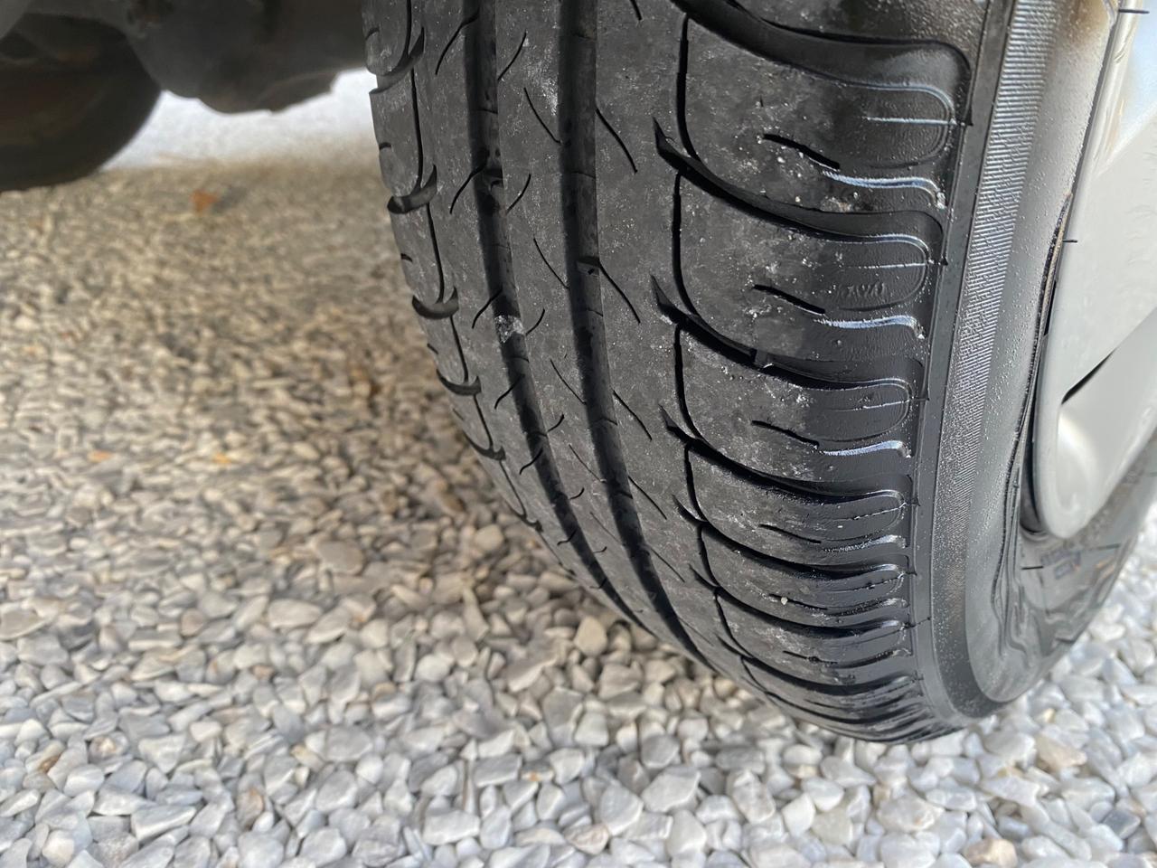 Suzuki Ignis 1.3i 16V cat 4WD GL NEOPATENTATI!!!