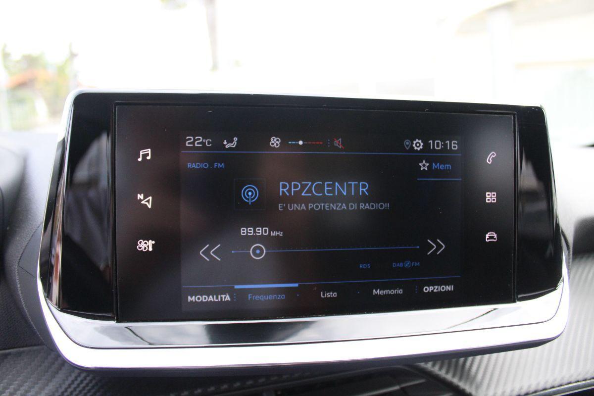 PEUGEOT - 208 1.2 puretech Style