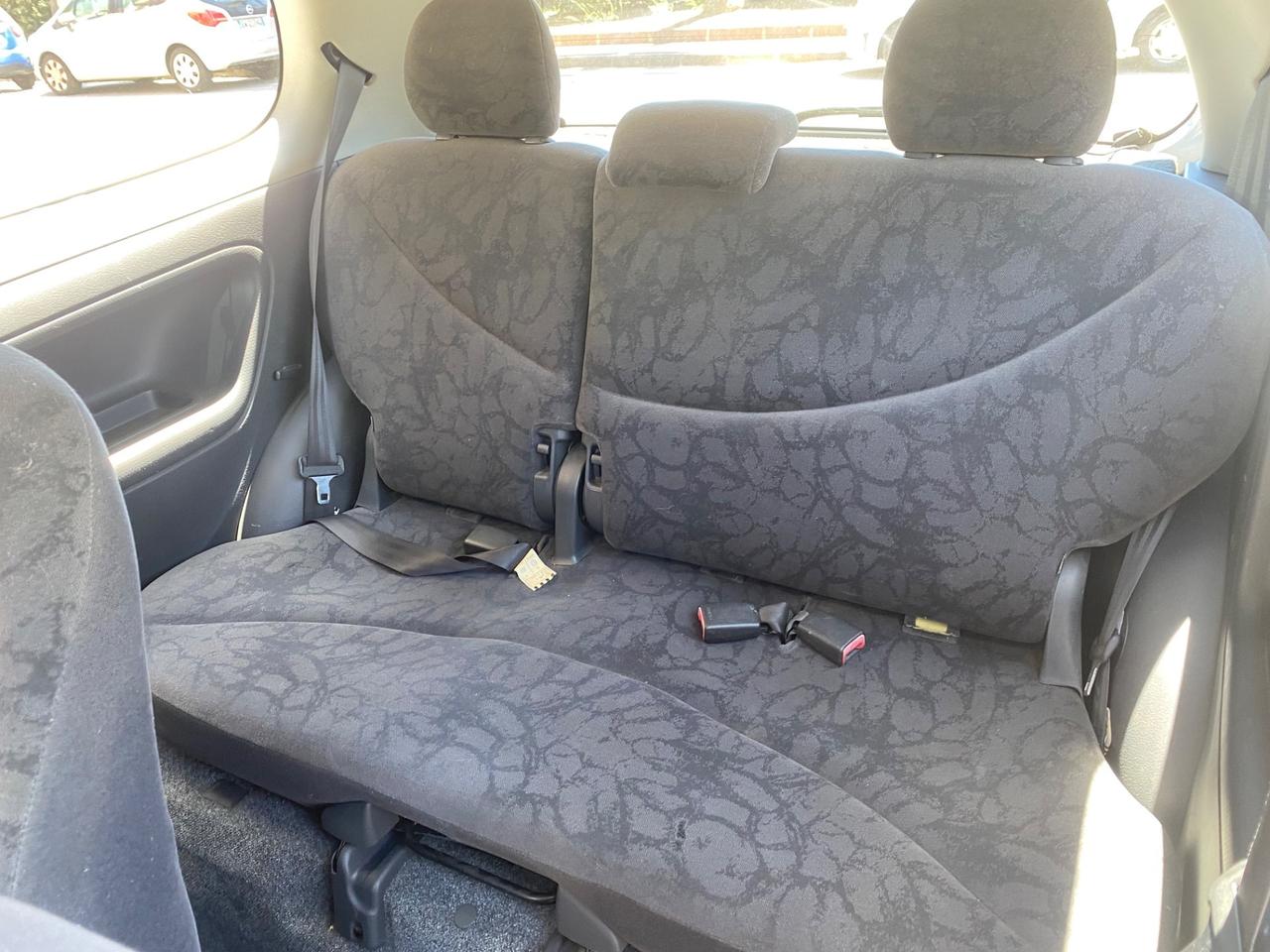 Toyota Yaris 1.4 tdi D-4D cat 3 porte Sol