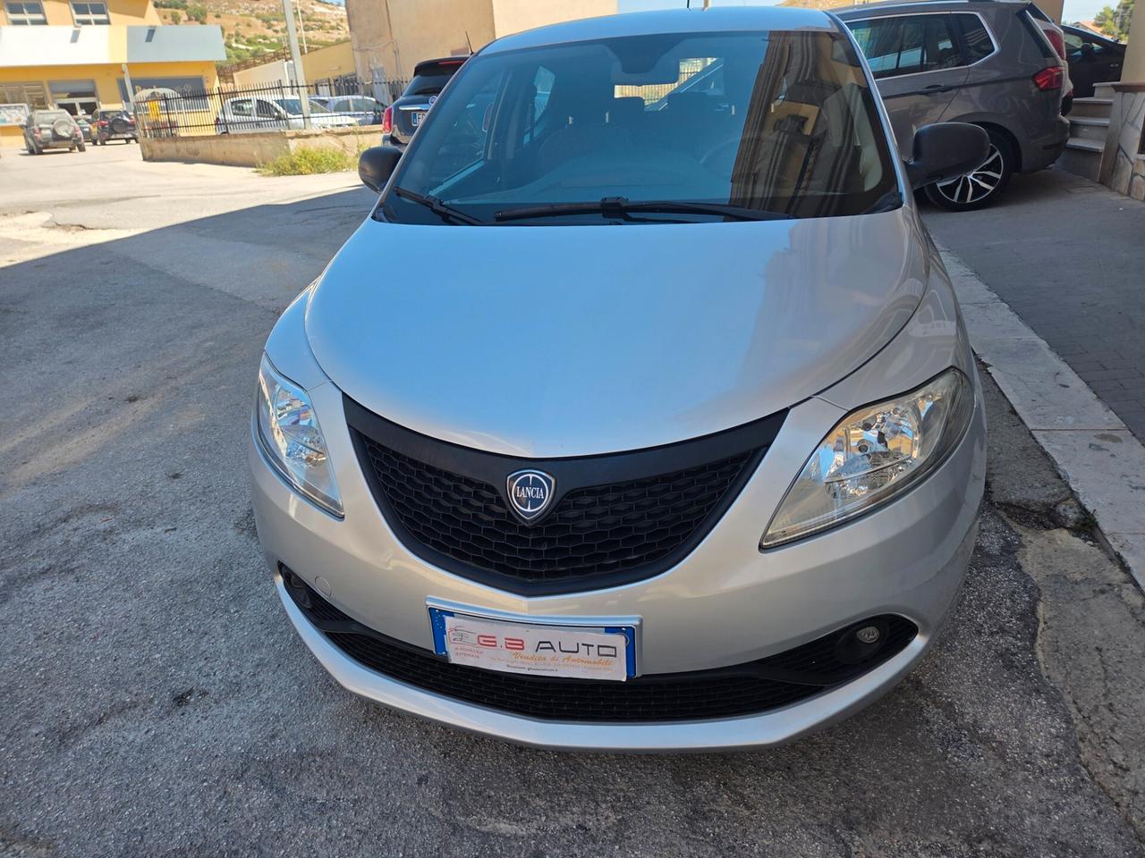 LANCIA YPSILON ANNO 2018 1.2 BENZ GPL KM 120000 CERTIF