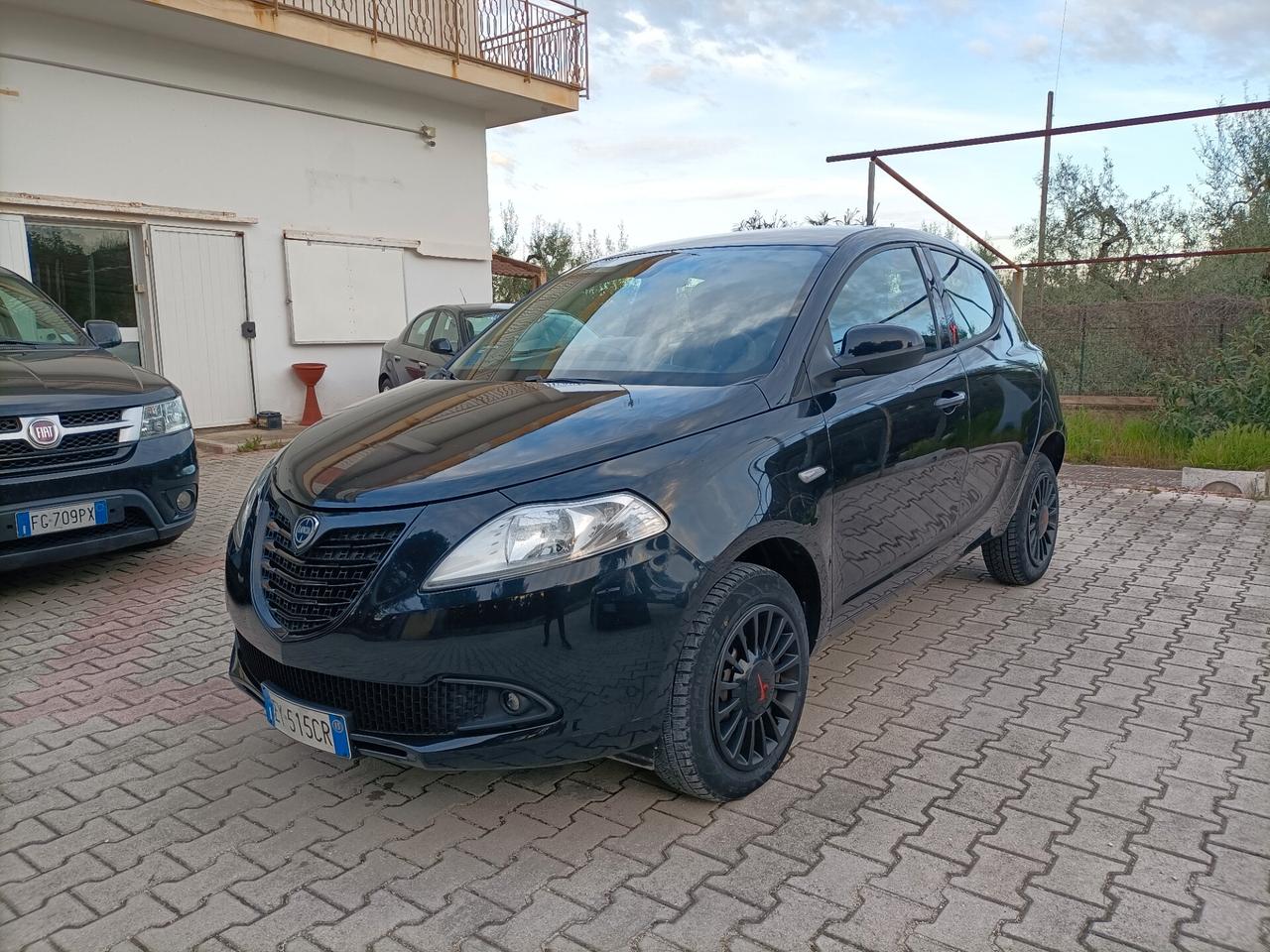 Lancia Ypsilon 0.9 TwinAir 85CV Ecochic Elefantino