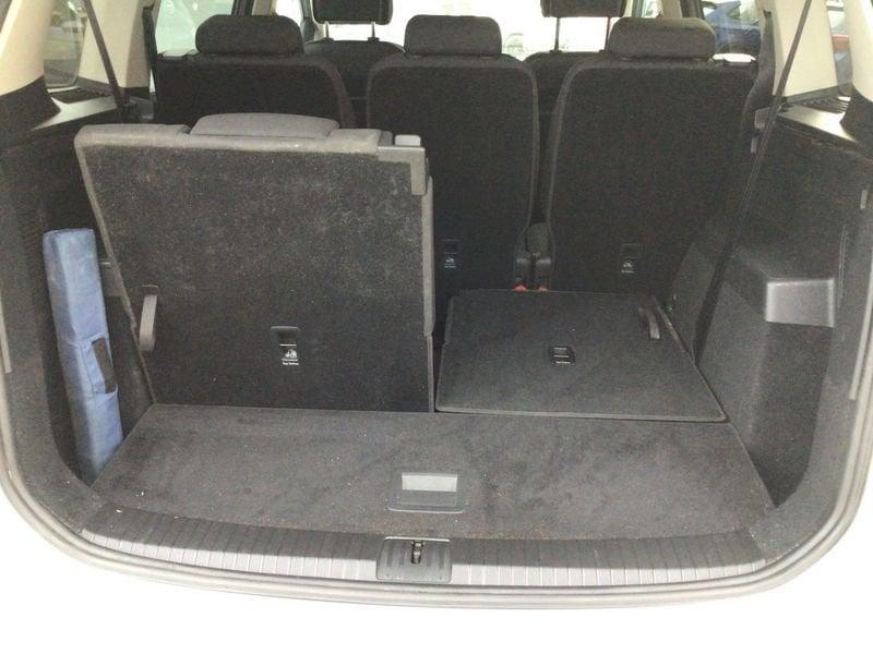 Volkswagen Touran 1.6 TDI SCR Highline BMT