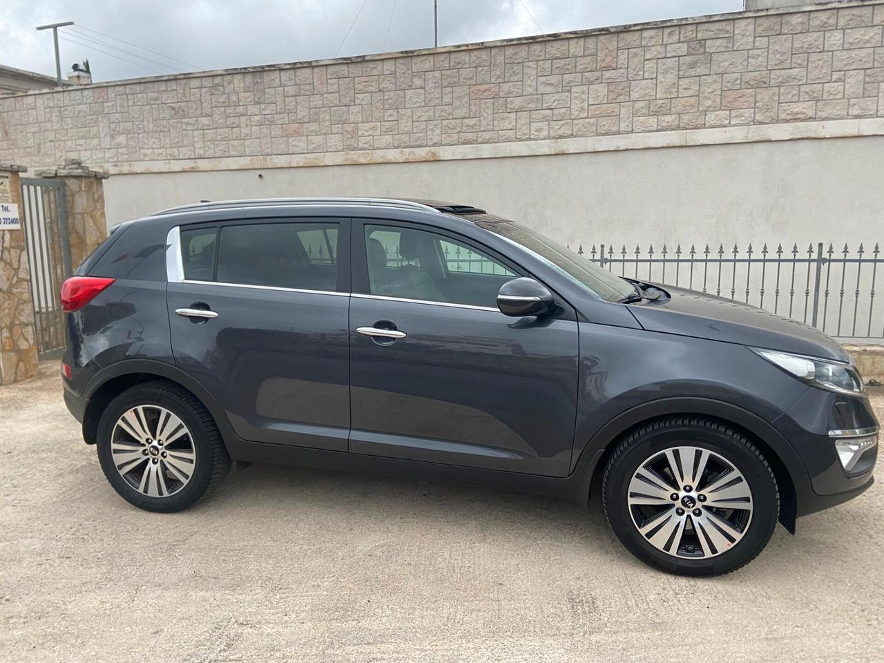 Kia Sportage 1.7 CRDI VGT 2WD high tech