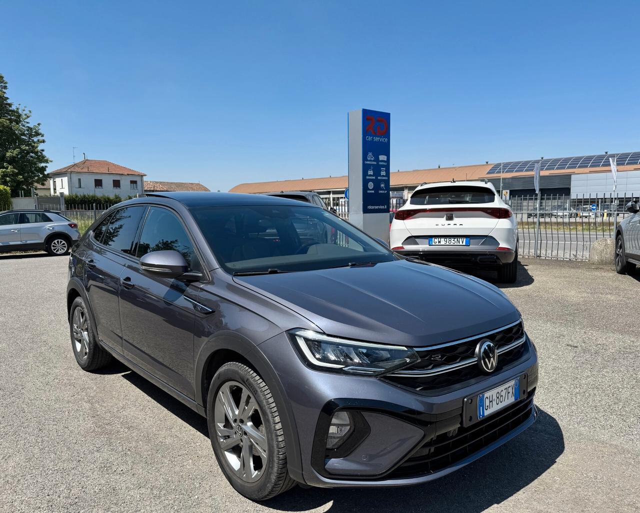 Volkswagen Taigo 1.0 tsi R-Line 110cv / NO VINCOLI