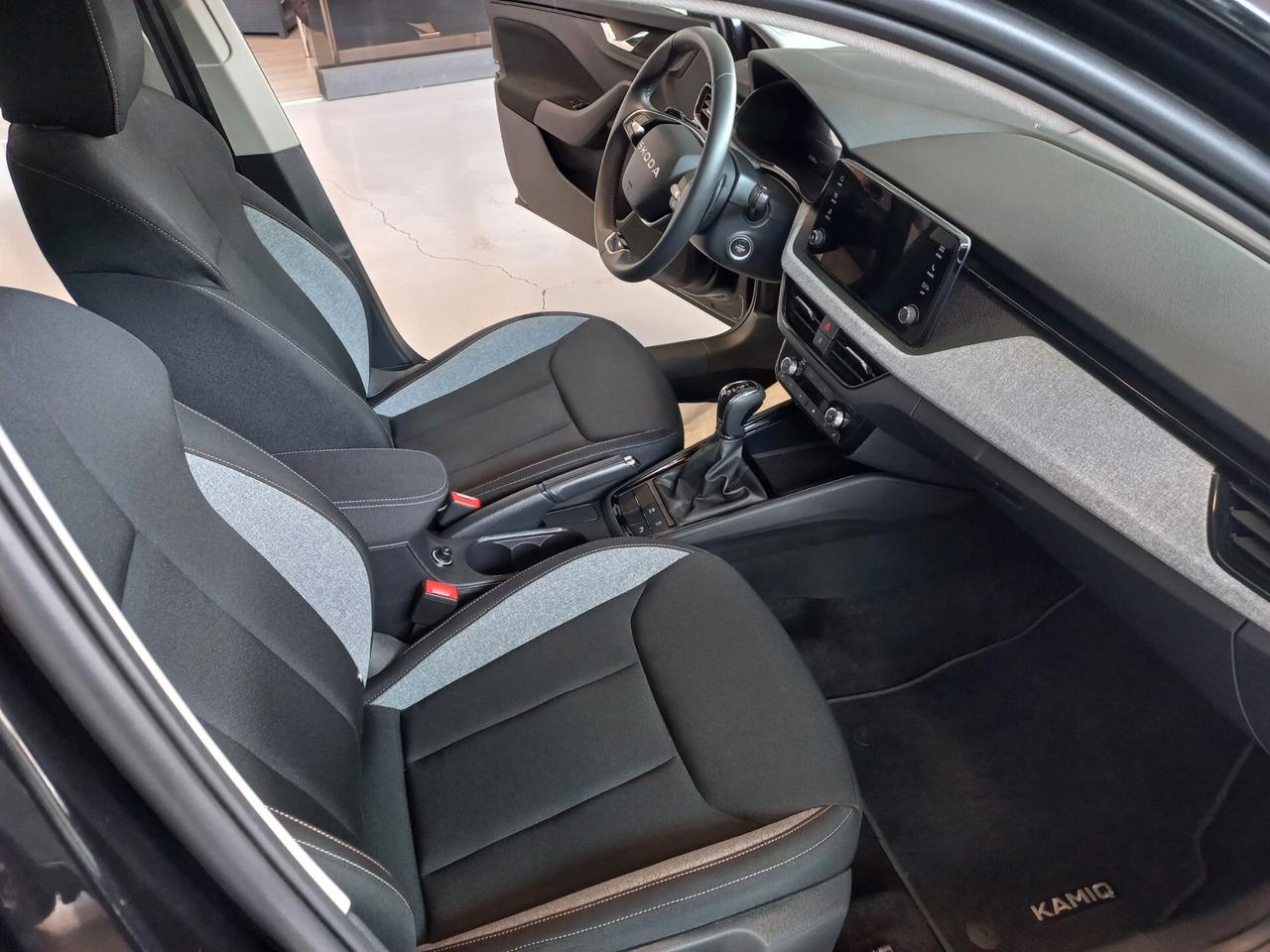 Skoda Kamiq 1.0 TSI 115 CV DSG Black Dots