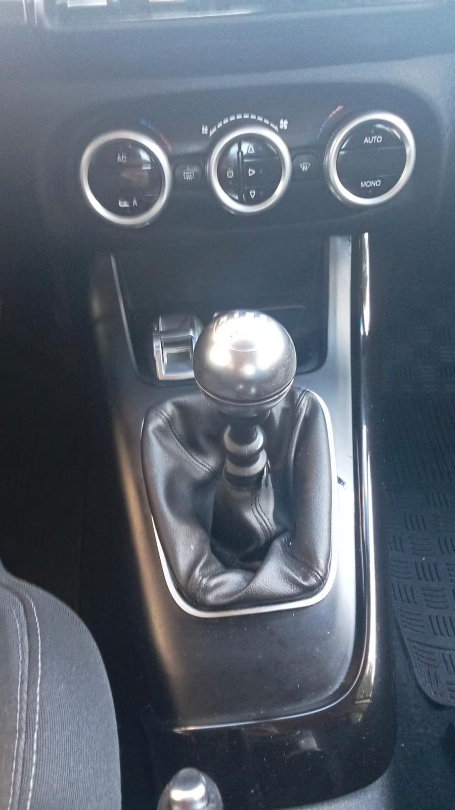 Alfa Romeo Giulietta 2.0 JTDm-2 140 CV Exclusive