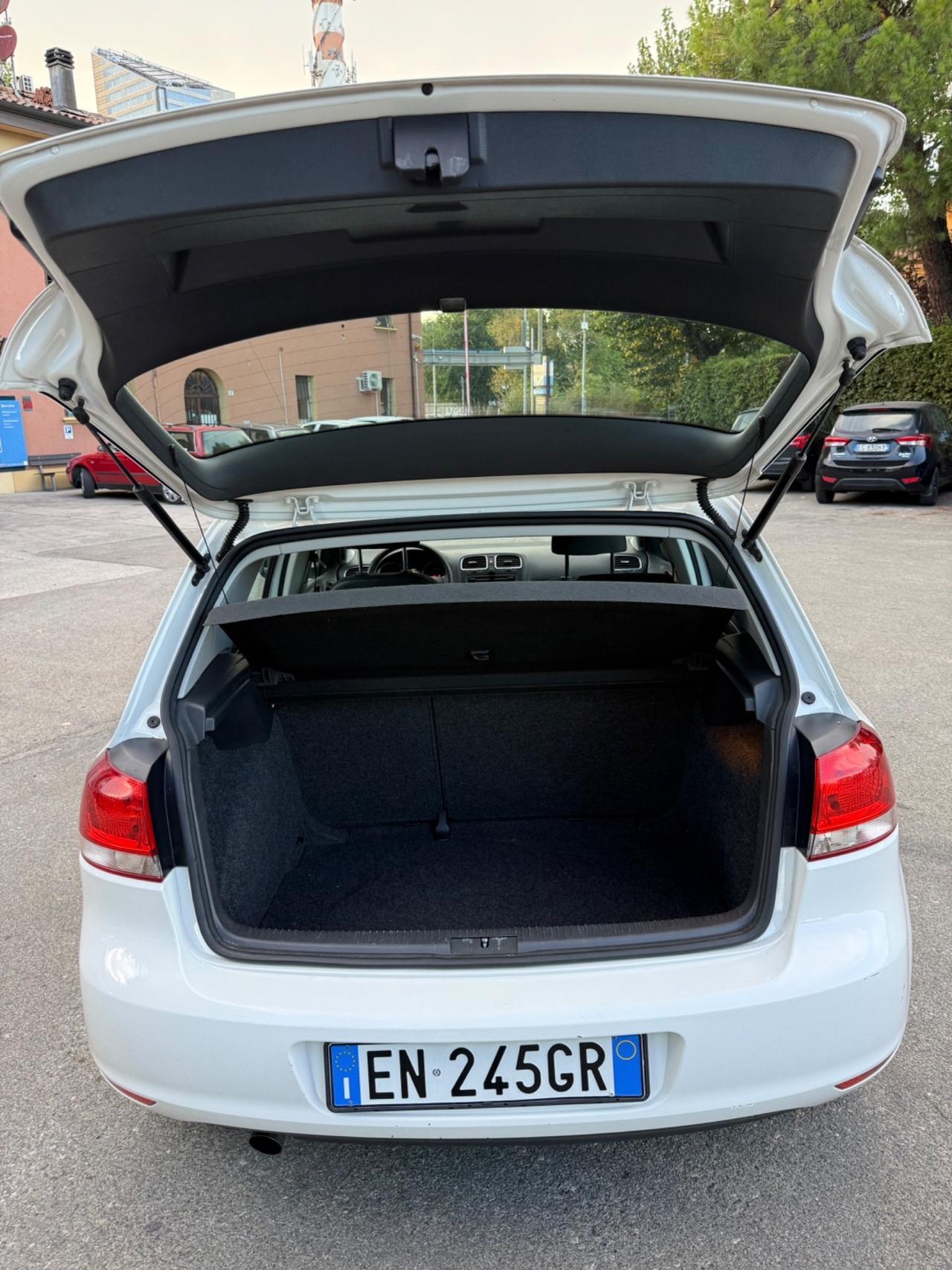 Volkswagen Golf Business 1.6 TDI 5p. Highline