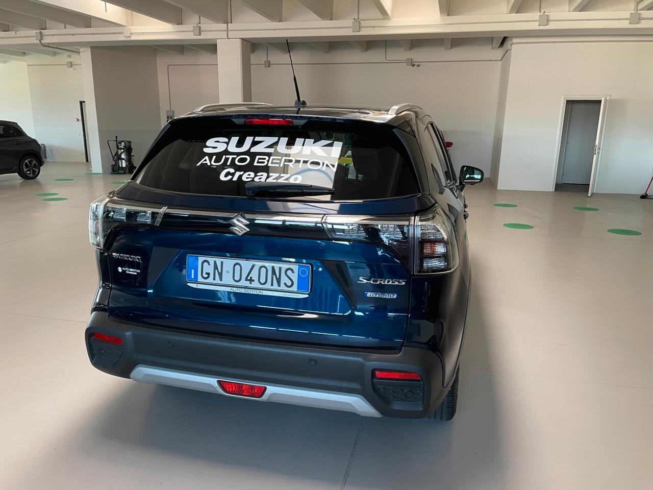 Suzuki S-Cross 1.4 Hybrid Top