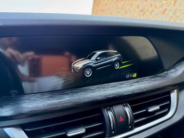 ALFA ROMEO Stelvio 190CV Q4 19'' BLACK+RETROCAMERA+2PDC+PACKBLACK